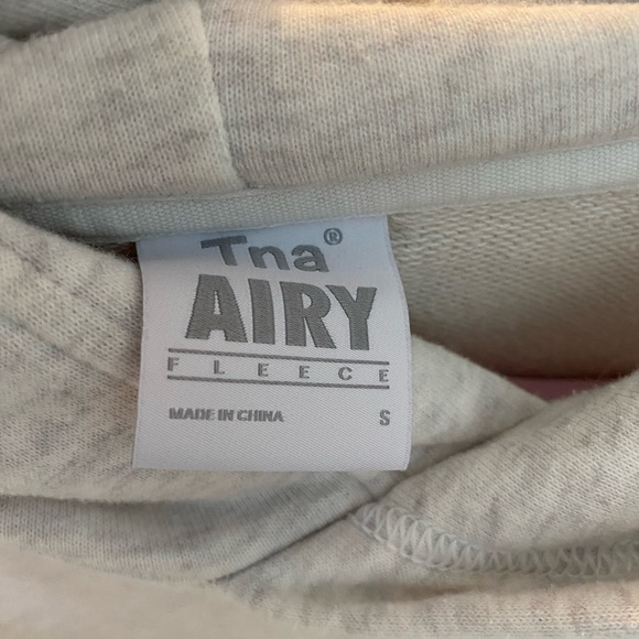 ARITZIA HOODIE - Picture 2 of 4